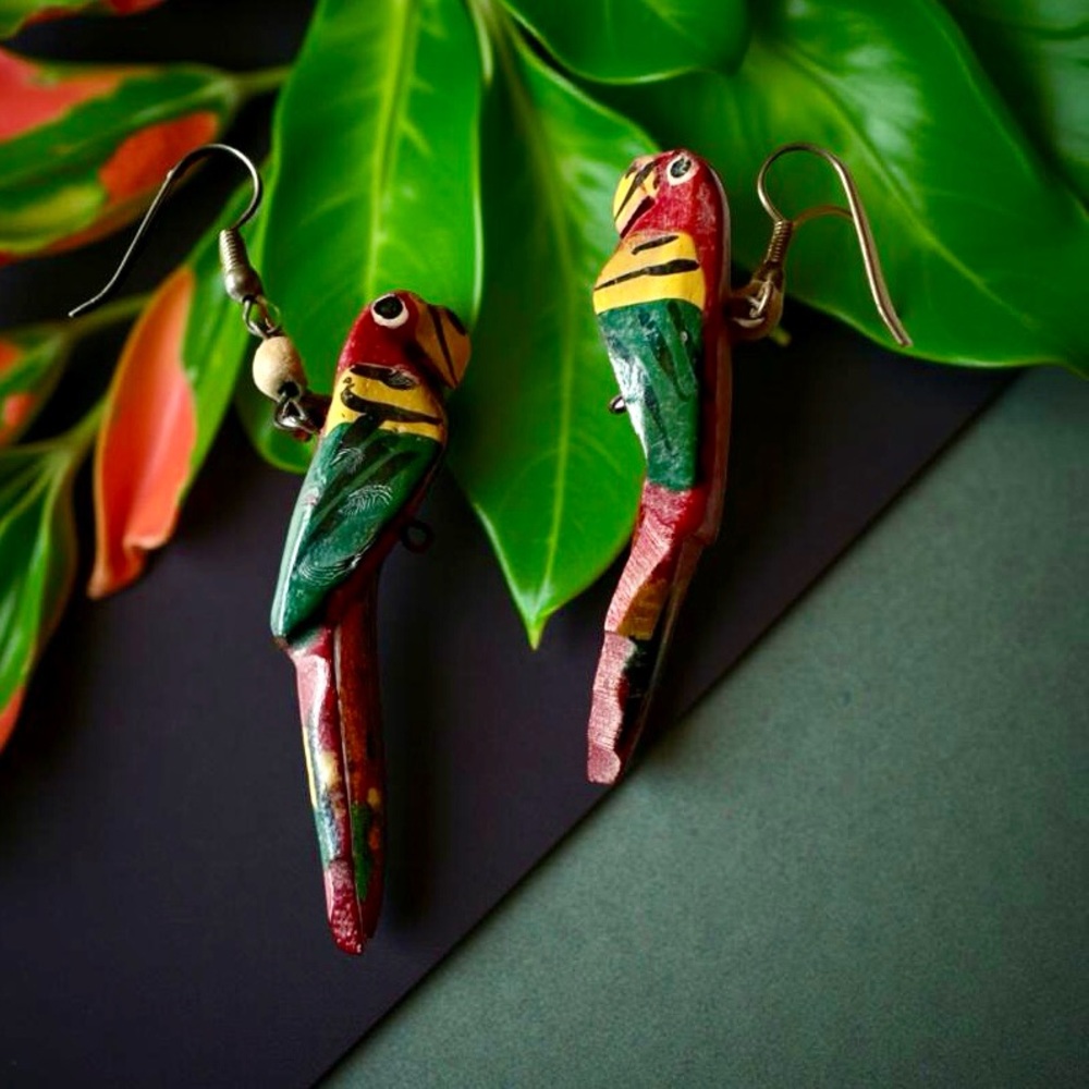 📦 REDUCED! Vintage Hand Crafted Wooden Parrots Earrings